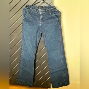 Banana Republic trouser jeans. Size 26/2. Short length.